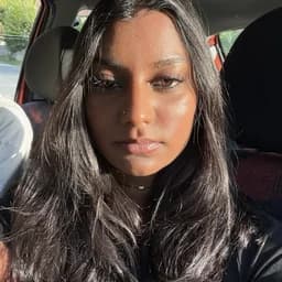 DUSKY_IND_GRL